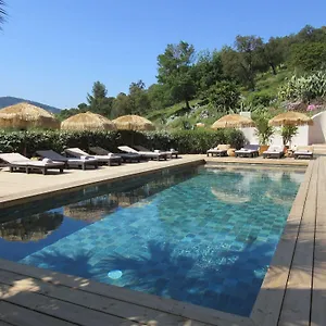 Tricoli Avec Piscine Les Issambres